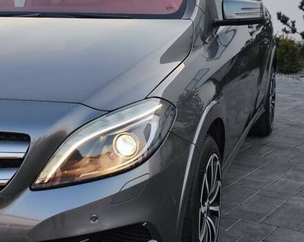 Серый Мерседес Б-класс, объемом двигателя 0 л и пробегом 120 тыс. км за 10400 $, фото 18 на Automoto.ua