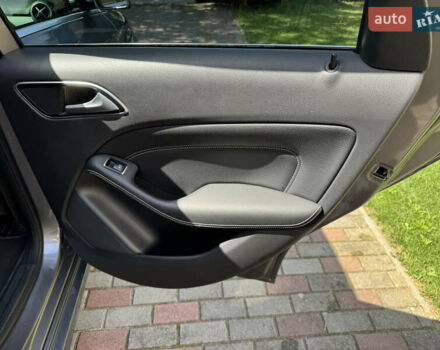 Серый Мерседес Б-класс, объемом двигателя 0 л и пробегом 130 тыс. км за 12500 $, фото 2 на Automoto.ua