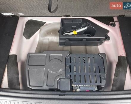 Серый Мерседес Б-класс, объемом двигателя 0 л и пробегом 181 тыс. км за 8500 $, фото 12 на Automoto.ua