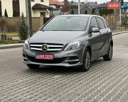 Сірий Мерседес Б-клас, об'ємом двигуна 0 л та пробігом 79 тис. км за 9250 $, фото 4 на Automoto.ua