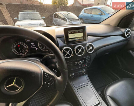 Серый Мерседес Б-класс, объемом двигателя 2 л и пробегом 240 тыс. км за 9200 $, фото 10 на Automoto.ua