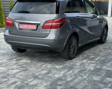 Сірий Мерседес Б-клас, об'ємом двигуна 0 л та пробігом 115 тис. км за 9450 $, фото 5 на Automoto.ua