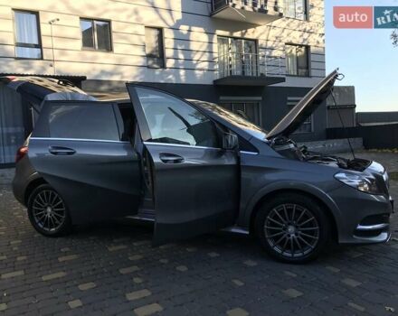 Серый Мерседес Б-класс, объемом двигателя 0 л и пробегом 164 тыс. км за 9599 $, фото 31 на Automoto.ua