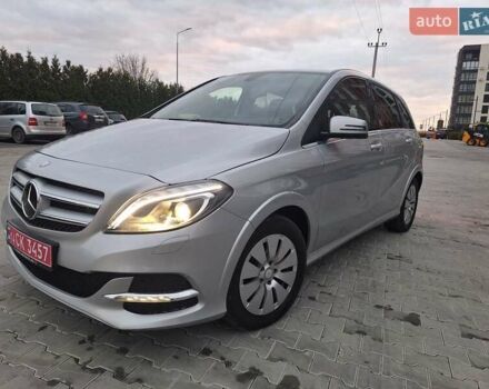 Серый Мерседес Б-класс, объемом двигателя 0 л и пробегом 45 тыс. км за 10500 $, фото 2 на Automoto.ua