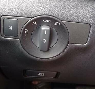 Сірий Мерседес Б-клас, об'ємом двигуна 0 л та пробігом 100 тис. км за 11500 $, фото 16 на Automoto.ua