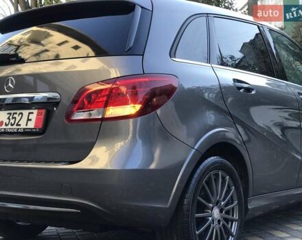 Серый Мерседес Б-класс, объемом двигателя 0 л и пробегом 164 тыс. км за 9599 $, фото 48 на Automoto.ua