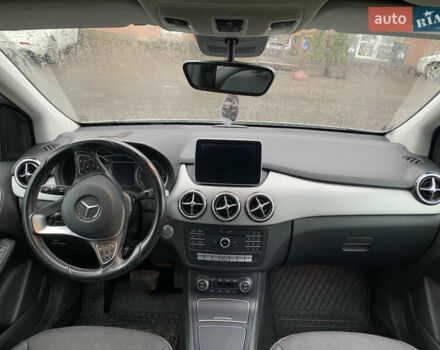 Серый Мерседес Б-класс, объемом двигателя 0 л и пробегом 70 тыс. км за 11200 $, фото 5 на Automoto.ua