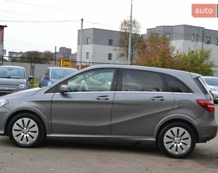 Серый Мерседес Б-класс, объемом двигателя 0 л и пробегом 112 тыс. км за 9999 $, фото 11 на Automoto.ua