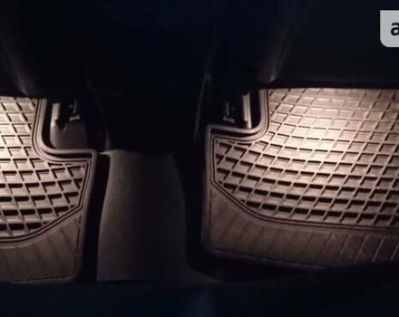 Сірий Мерседес Б-клас, об'ємом двигуна 0 л та пробігом 100 тис. км за 11500 $, фото 11 на Automoto.ua