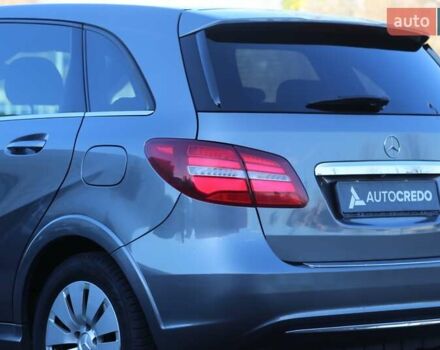 Серый Мерседес Б-класс, объемом двигателя 0 л и пробегом 144 тыс. км за 9900 $, фото 7 на Automoto.ua