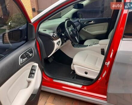 Серый Мерседес Б-класс, объемом двигателя 0 л и пробегом 181 тыс. км за 8500 $, фото 9 на Automoto.ua