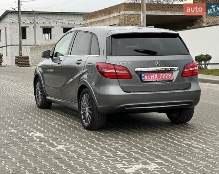 Сірий Мерседес Б-клас, об'ємом двигуна 0 л та пробігом 79 тис. км за 9250 $, фото 16 на Automoto.ua