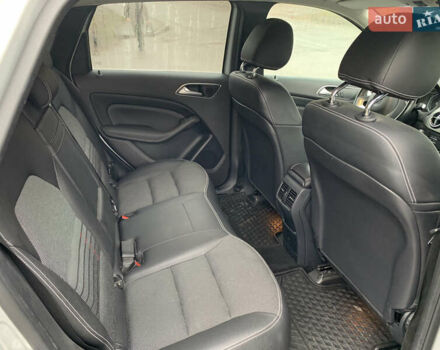 Серый Мерседес Б-класс, объемом двигателя 0 л и пробегом 70 тыс. км за 11200 $, фото 9 на Automoto.ua