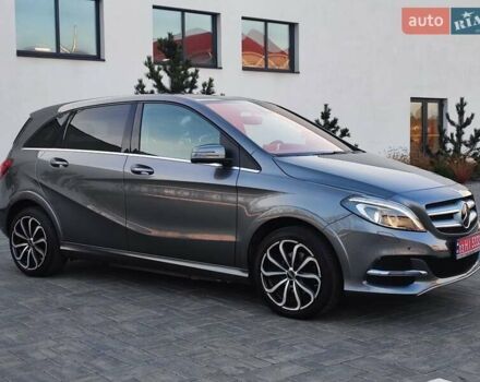 Серый Мерседес Б-класс, объемом двигателя 0 л и пробегом 120 тыс. км за 10400 $, фото 4 на Automoto.ua