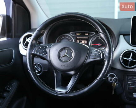 Серый Мерседес Б-класс, объемом двигателя 0 л и пробегом 144 тыс. км за 9900 $, фото 15 на Automoto.ua