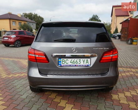 Серый Мерседес Б-класс, объемом двигателя 0 л и пробегом 77 тыс. км за 10995 $, фото 16 на Automoto.ua