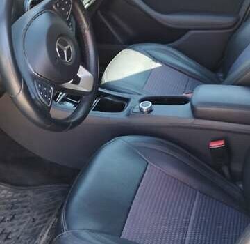 Серый Мерседес Б-класс, объемом двигателя 0 л и пробегом 119 тыс. км за 9400 $, фото 7 на Automoto.ua