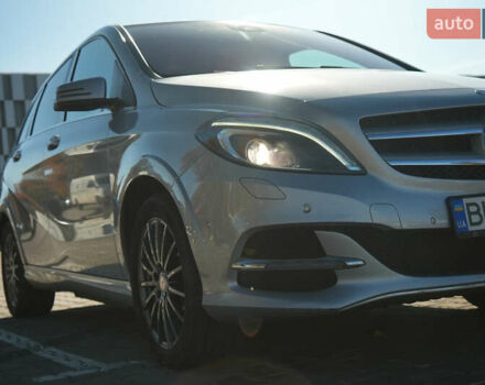 Серый Мерседес Б-класс, объемом двигателя 0 л и пробегом 185 тыс. км за 10200 $, фото 14 на Automoto.ua