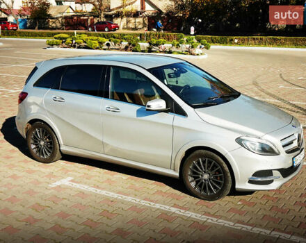 Серый Мерседес Б-класс, объемом двигателя 0 л и пробегом 185 тыс. км за 10200 $, фото 1 на Automoto.ua