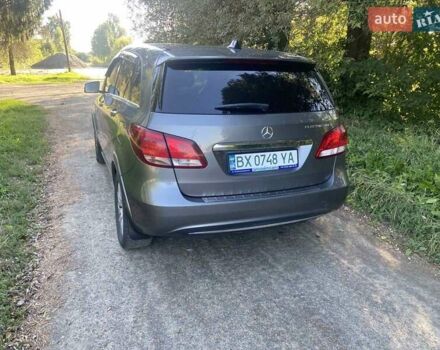 Сірий Мерседес Б-клас, об'ємом двигуна 0 л та пробігом 170 тис. км за 9450 $, фото 11 на Automoto.ua