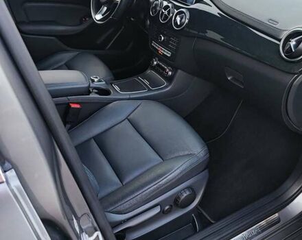 Серый Мерседес Б-класс, объемом двигателя 0 л и пробегом 120 тыс. км за 10400 $, фото 29 на Automoto.ua