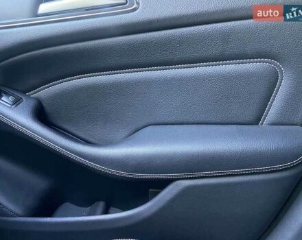 Сірий Мерседес Б-клас, об'ємом двигуна 0 л та пробігом 170 тис. км за 9450 $, фото 54 на Automoto.ua