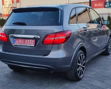 Серый Мерседес Б-класс, объемом двигателя 0 л и пробегом 120 тыс. км за 10400 $, фото 6 на Automoto.ua