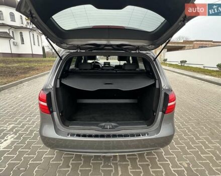 Сірий Мерседес Б-клас, об'ємом двигуна 0 л та пробігом 79 тис. км за 9250 $, фото 8 на Automoto.ua