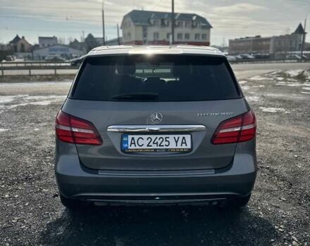 Серый Мерседес Б-класс, объемом двигателя 0 л и пробегом 106 тыс. км за 12500 $, фото 6 на Automoto.ua