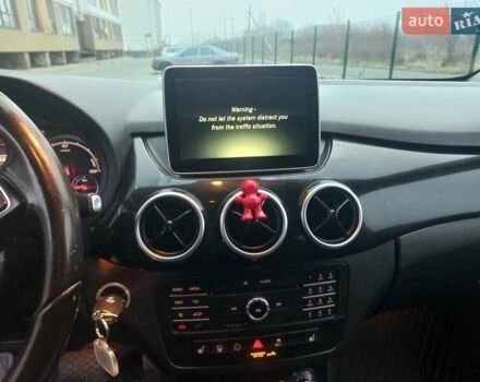 Серый Мерседес Б-класс, объемом двигателя 0 л и пробегом 109 тыс. км за 9300 $, фото 19 на Automoto.ua