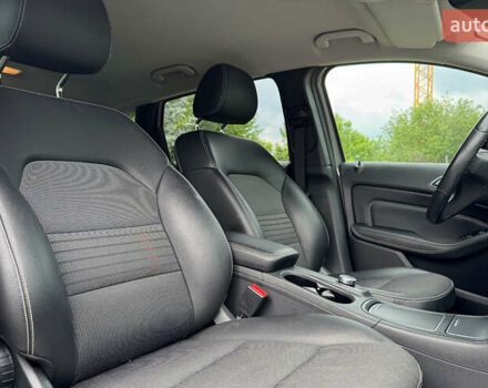 Серый Мерседес Б-класс, объемом двигателя 0 л и пробегом 90 тыс. км за 13900 $, фото 9 на Automoto.ua