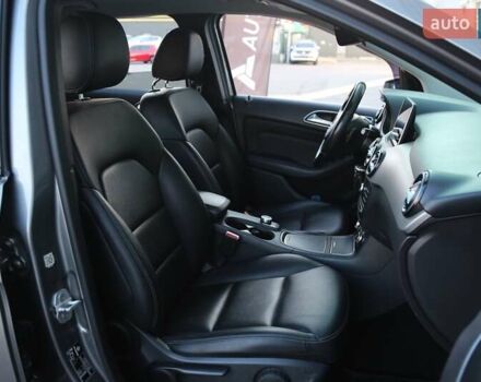 Серый Мерседес Б-класс, объемом двигателя 0 л и пробегом 144 тыс. км за 9900 $, фото 11 на Automoto.ua