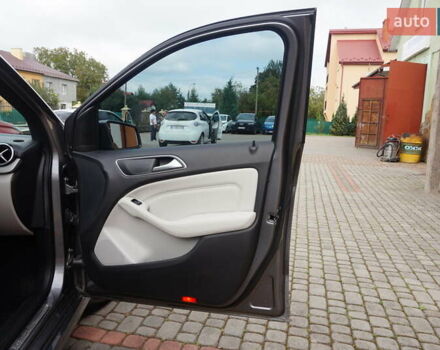 Серый Мерседес Б-класс, объемом двигателя 0 л и пробегом 77 тыс. км за 10995 $, фото 36 на Automoto.ua