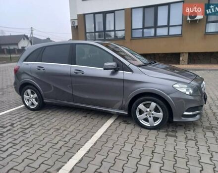 Серый Мерседес Б-класс, объемом двигателя 0 л и пробегом 109 тыс. км за 9300 $, фото 8 на Automoto.ua