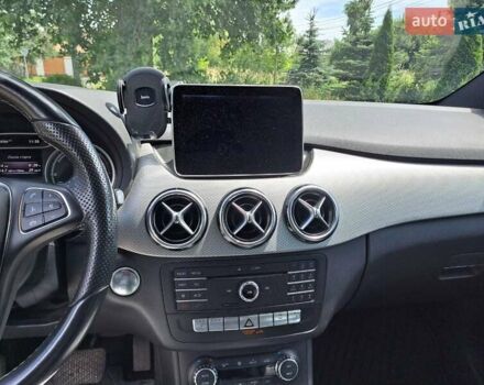 Сірий Мерседес Б-клас, об'ємом двигуна 0 л та пробігом 117 тис. км за 9999 $, фото 26 на Automoto.ua