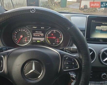 Серый Мерседес Б-класс, объемом двигателя 0 л и пробегом 130 тыс. км за 9000 $, фото 6 на Automoto.ua