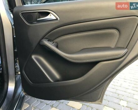 Серый Мерседес Б-класс, объемом двигателя 0 л и пробегом 164 тыс. км за 9599 $, фото 81 на Automoto.ua