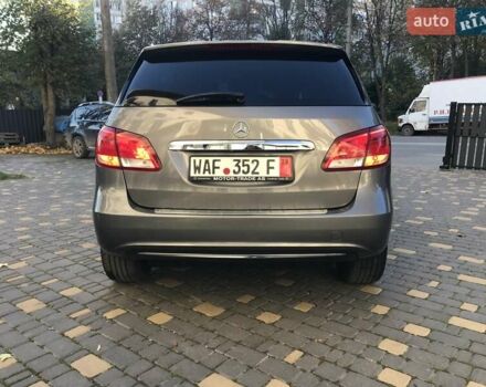 Серый Мерседес Б-класс, объемом двигателя 0 л и пробегом 164 тыс. км за 9599 $, фото 6 на Automoto.ua