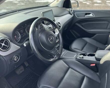 Серый Мерседес Б-класс, объемом двигателя 0 л и пробегом 106 тыс. км за 12500 $, фото 11 на Automoto.ua