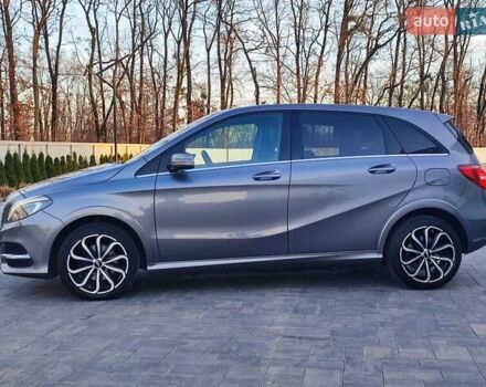 Серый Мерседес Б-класс, объемом двигателя 0 л и пробегом 120 тыс. км за 10400 $, фото 9 на Automoto.ua