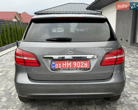 Сірий Мерседес Б-клас, об'ємом двигуна 0 л та пробігом 115 тис. км за 9450 $, фото 7 на Automoto.ua