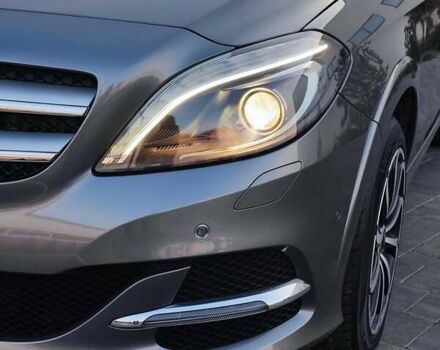 Серый Мерседес Б-класс, объемом двигателя 0 л и пробегом 120 тыс. км за 10400 $, фото 15 на Automoto.ua