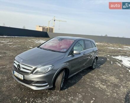 Серый Мерседес Б-класс, объемом двигателя 0 л и пробегом 106 тыс. км за 12500 $, фото 5 на Automoto.ua