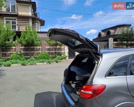 Сірий Мерседес Б-клас, об'ємом двигуна 0 л та пробігом 117 тис. км за 9999 $, фото 21 на Automoto.ua