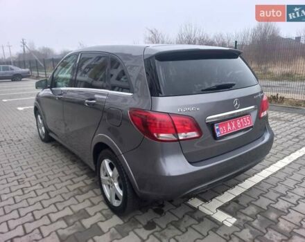 Серый Мерседес Б-класс, объемом двигателя 0 л и пробегом 109 тыс. км за 9300 $, фото 12 на Automoto.ua