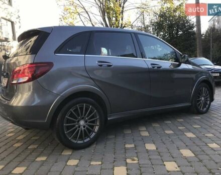 Серый Мерседес Б-класс, объемом двигателя 0 л и пробегом 164 тыс. км за 9599 $, фото 16 на Automoto.ua