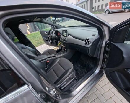 Мерседес Б-класс 2015 в Львове на Automoto.ua Серый Мерседес Б-класс, объемом двигателя 0 л и пробегом 167 тыс. км за 9250 $, фото 45 на Automoto.ua