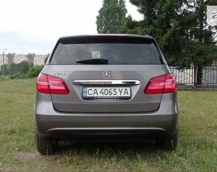 Сірий Мерседес Б-клас, об'ємом двигуна 0 л та пробігом 100 тис. км за 11500 $, фото 22 на Automoto.ua