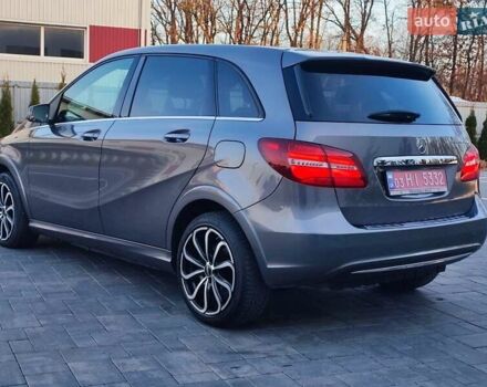 Серый Мерседес Б-класс, объемом двигателя 0 л и пробегом 120 тыс. км за 10400 $, фото 7 на Automoto.ua