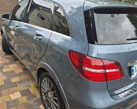 Серый Мерседес Б-класс, объемом двигателя 0 л и пробегом 85 тыс. км за 10700 $, фото 1 на Automoto.ua